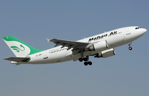 Самолет Mahan Air